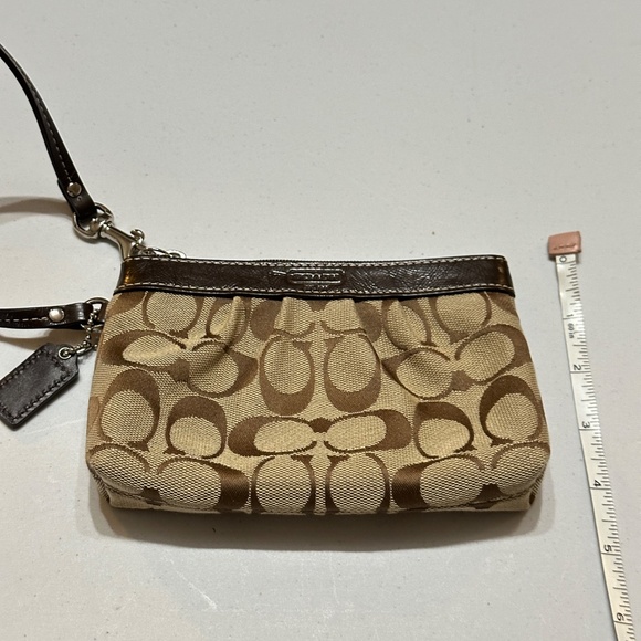 COACH Wristlet Brown Small Purse Signature Jacquard Pleated Monogram - Picture 14 of 14